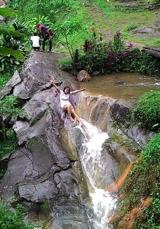 Klenting Kuning Waterfall